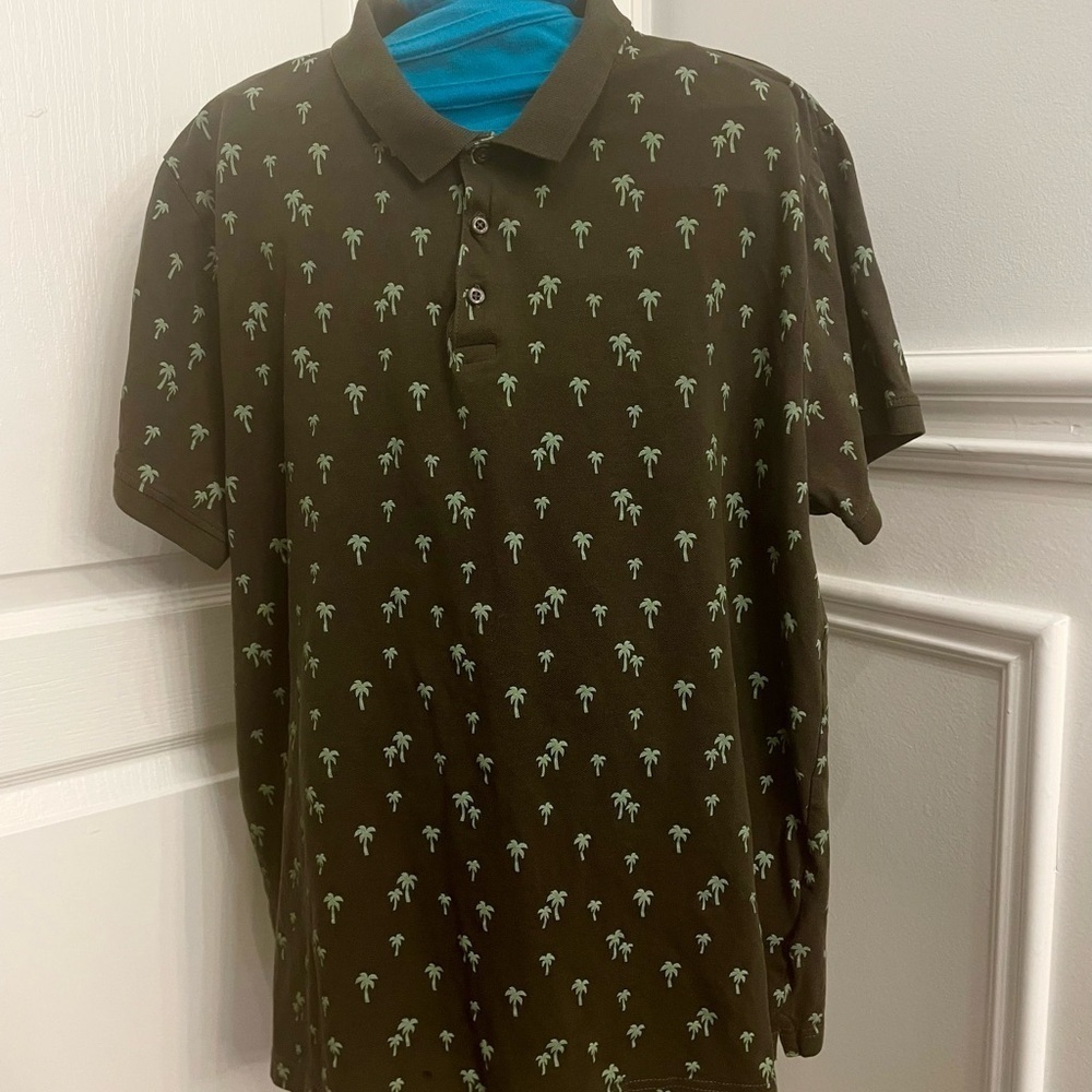 Men’s khaki green polo shirt with palm trees